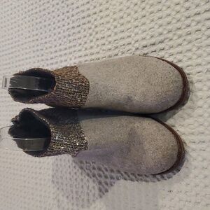 Toms Leila Metallic Boucle Ankle Boots Size 6.5 (#4)